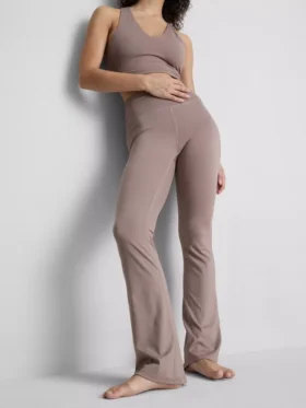 Leggings deportivos acampanados de cintura alta