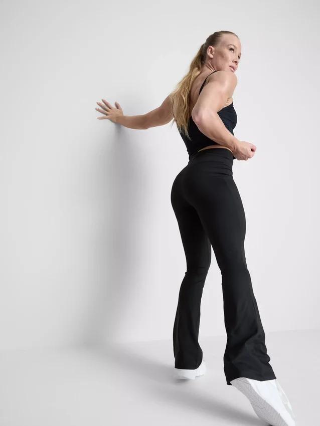Leggings deportivos acampanados de cintura alta con soporte suave