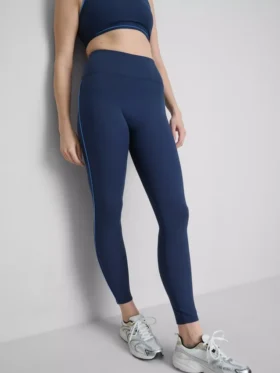 Leggings deportivos lisos con detalle de rayas que brindan soporte