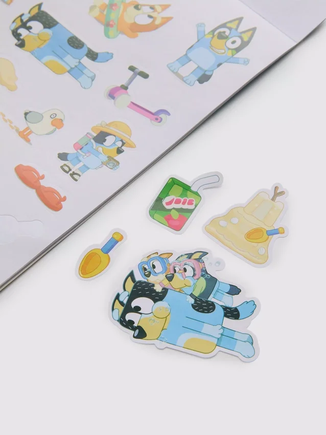 Libro de pegatinas de Bluey