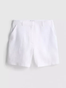 Los pantalones cortos clásicos de lino de The Edit