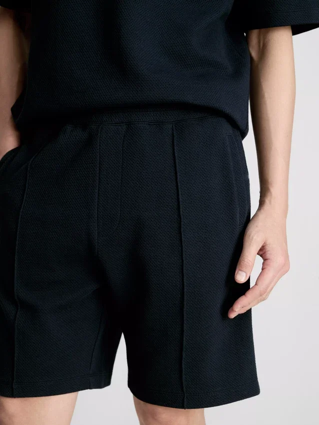 Los pantalones cortos texturizados de The Edit