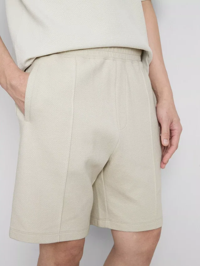 Los pantalones cortos texturizados de The Edit