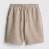 Los pantalones cortos texturizados de The Edit
