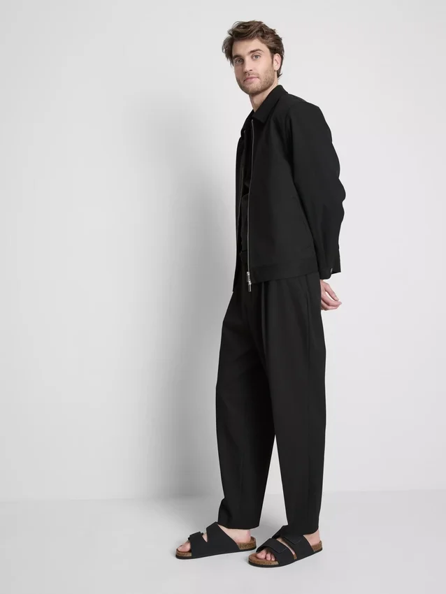 Los pantalones de sarga «The Edit»