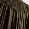 Los pantalones de satén con dobladillo de The Edit