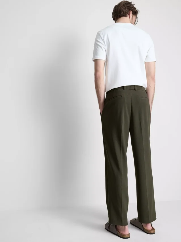 Los pantalones plisados de The Edit