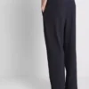 Los pantalones plisados de The Edit