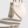 Mini bolso con detalle de hebilla