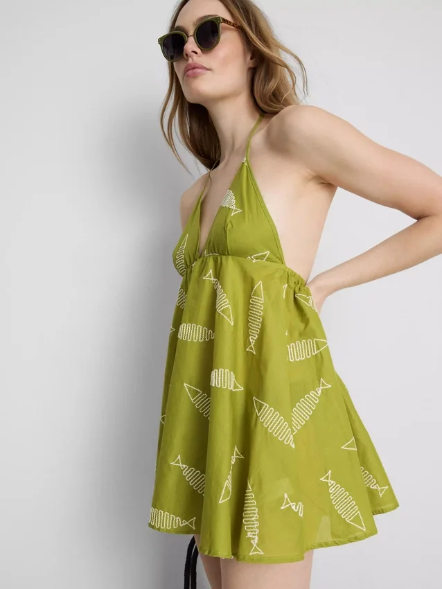 Mini vestido con peces bordados