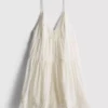 Mini vestido con volantes y ribete de encaje de Paula Echevarría