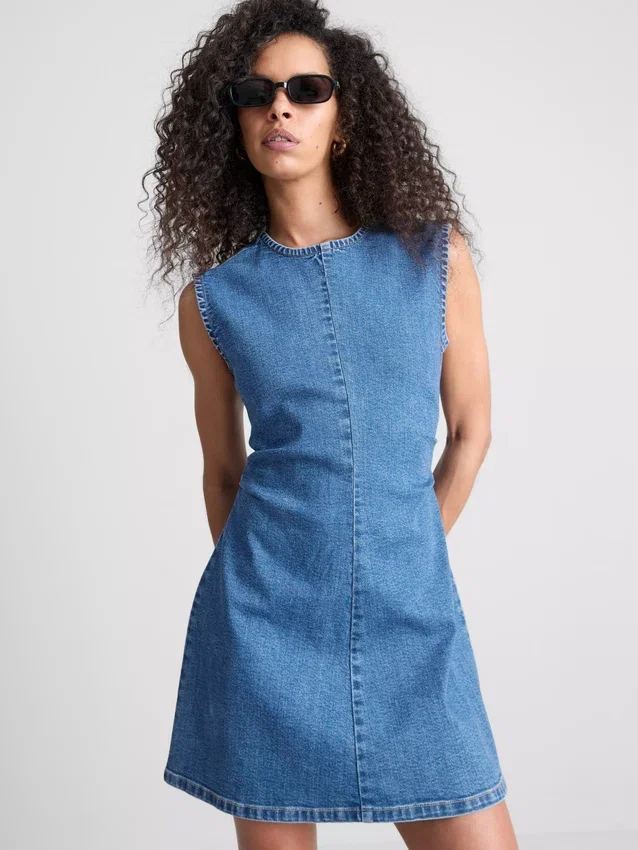 Mini vestido de denim de algodón con corte en A