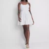 Mini vestido de popelín con volantes y tirantes