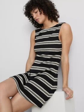 Mini vestido de punto de corte en A