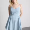 Mini vestido estructurado tipo corsé