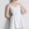 Mini vestido estructurado tipo corsé