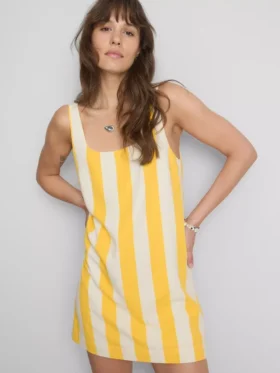 Mini vestido recto estampado