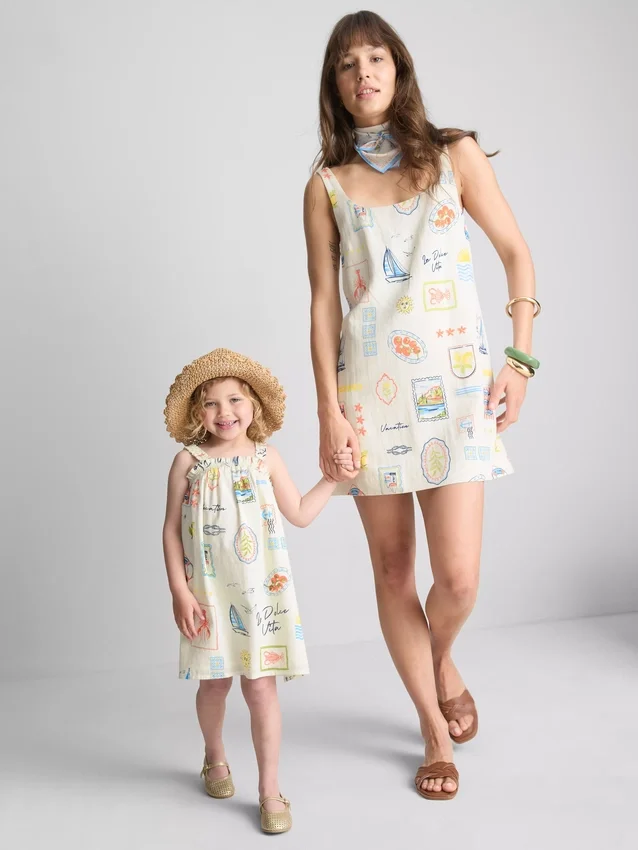 Mini vestido recto estampado
