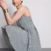 Mini vestido tipo corsé de cuadros vichy