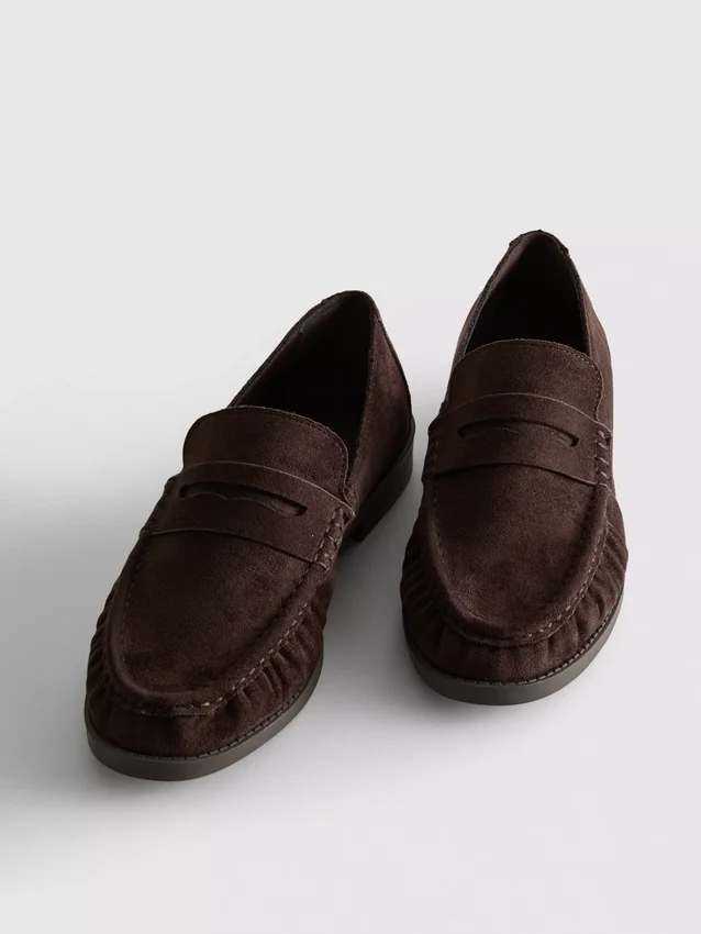 Mocasines con fruncidos