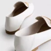 Mocasines de imitación de cuero con diseño de bocado de cabestro cortado con láser