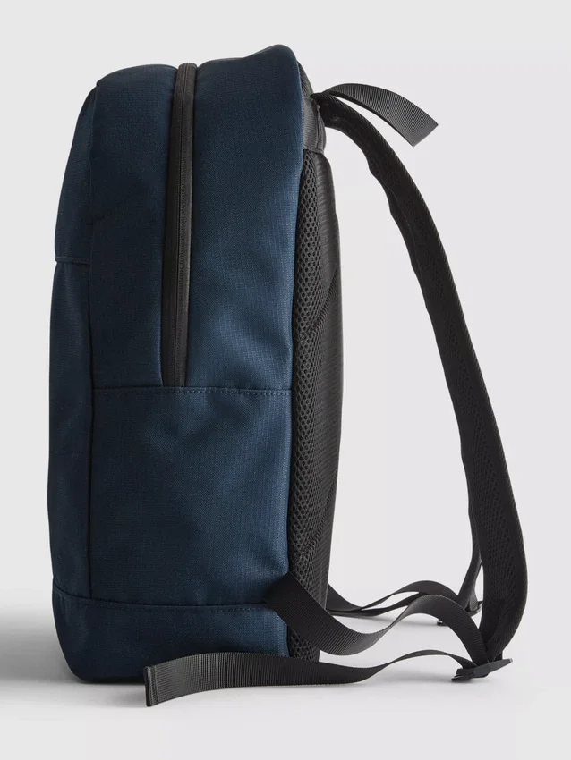 Mochila ajustable