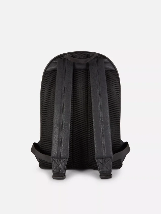 Mochila de imitación de cuero