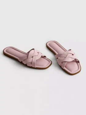 Mules con tiras entrelazadas