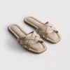 Mules con tiras entrelazadas