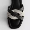 Mules con tiras entrelazadas