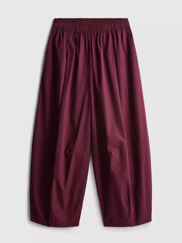 Pantalones acampanados plisados con tacto de papel