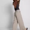 Pantalones anchos plisados