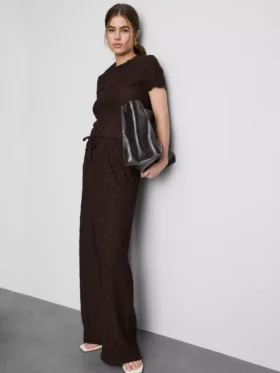 Pantalones arrugados de pierna recta con cordón