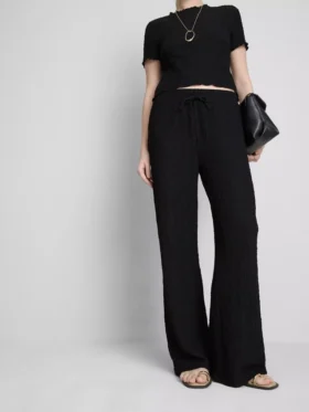 Pantalones arrugados de pierna recta con cordón