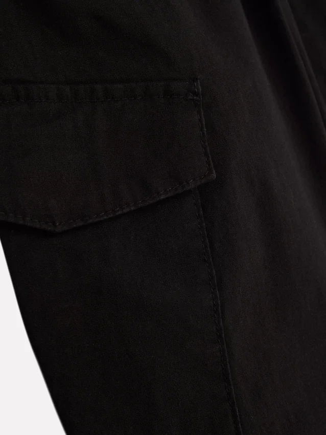 Pantalones cargo con alto contenido de algodón
