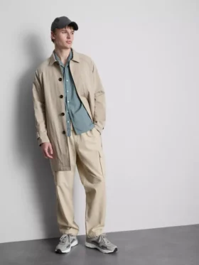 Pantalones cargo con cordón