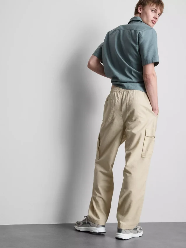 Pantalones cargo con cordón