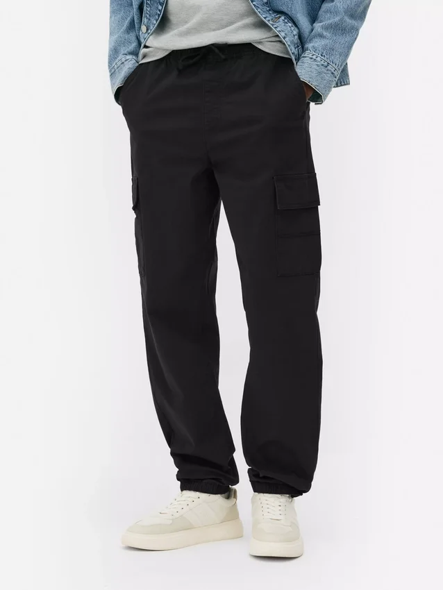 Pantalones cargo con dobladillo