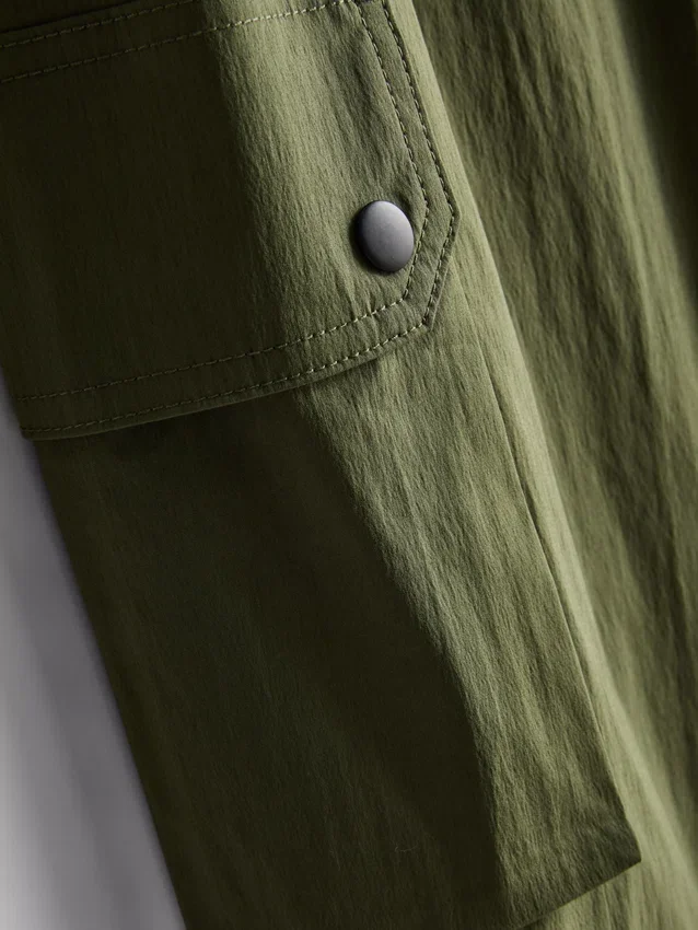 Pantalones cargo utilitarios