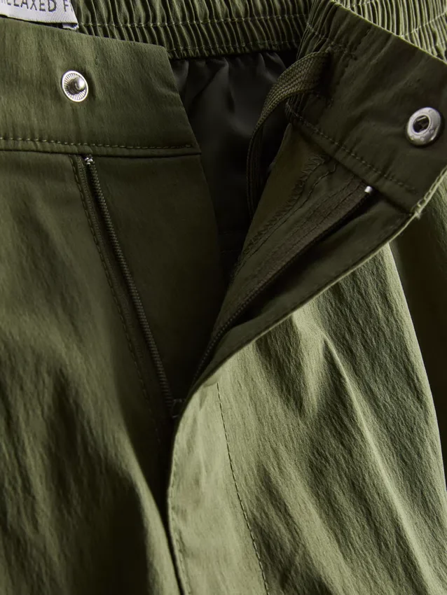 Pantalones cargo utilitarios