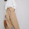 Pantalones casuales de corte acampanado