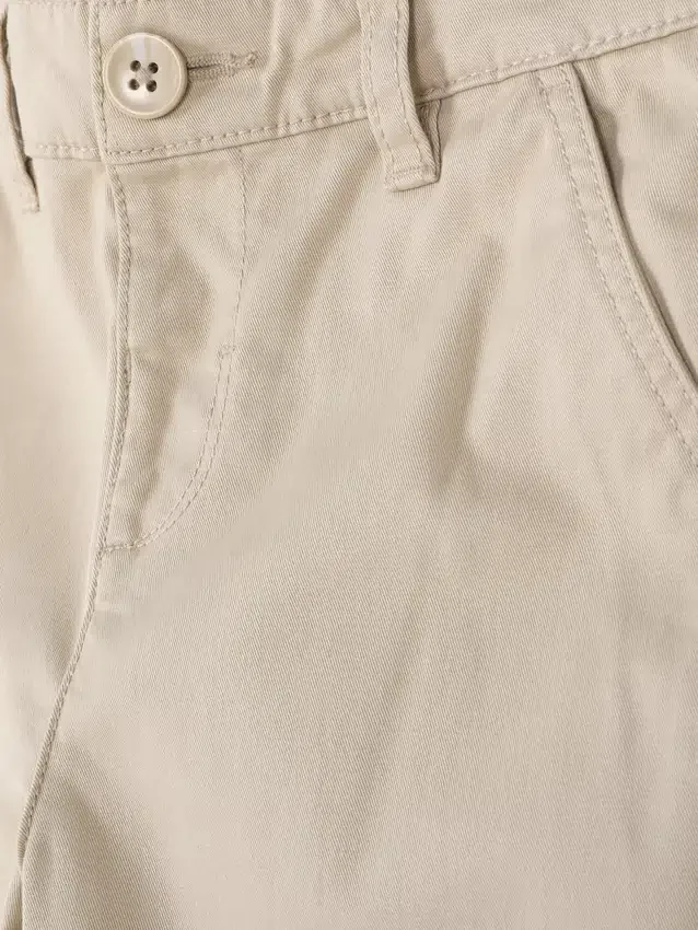 Pantalones chino para niños pequeños