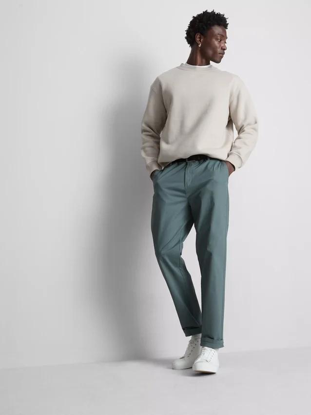 Pantalones chinos ajustados