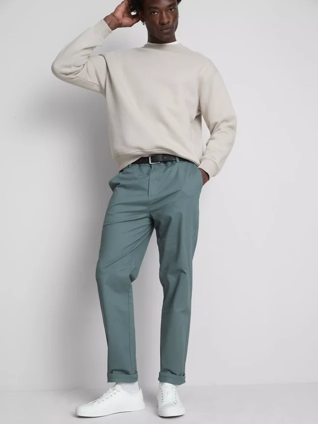 Pantalones chinos ajustados