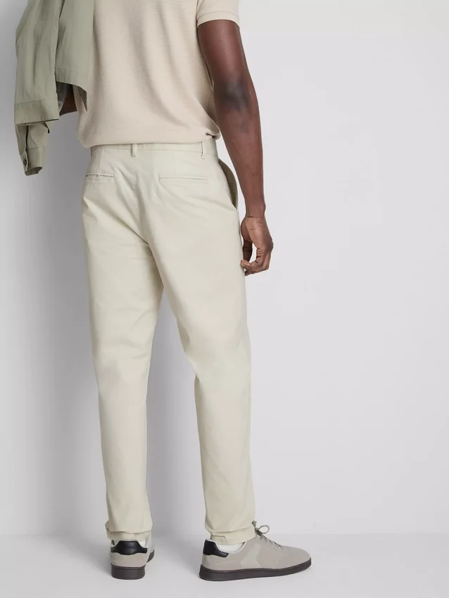 Pantalones chinos ajustados