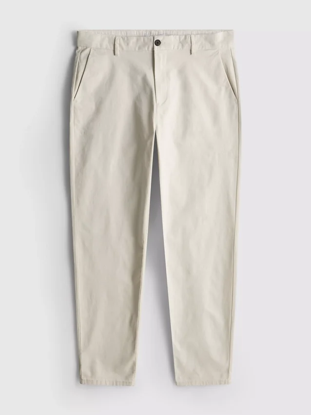 Pantalones chinos ajustados