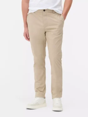 Pantalones chinos ajustados elásticos