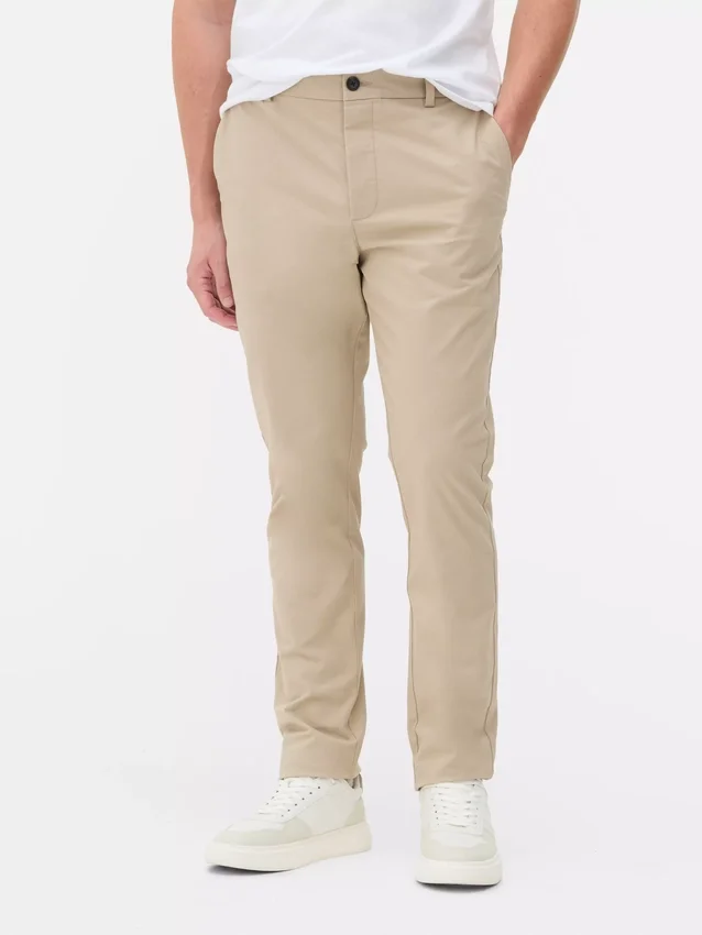 Pantalones chinos ajustados elásticos