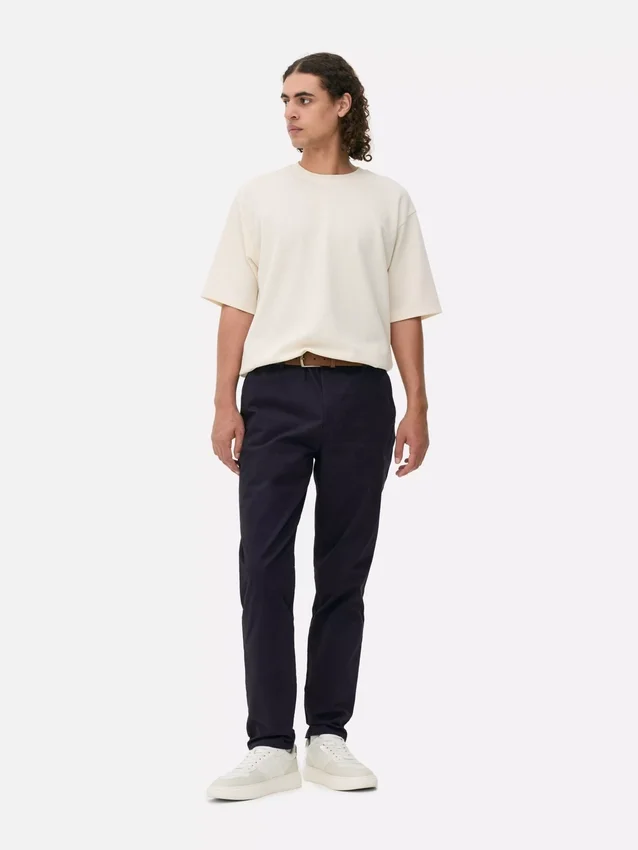 Pantalones chinos de corte ajustado