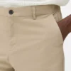Pantalones chinos de corte ajustado